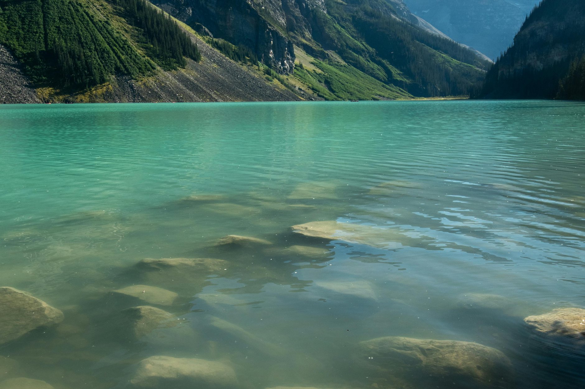 Lake Louise turquoise water and Canadian Rockies mountains, family-friendly alternative to Switzerland